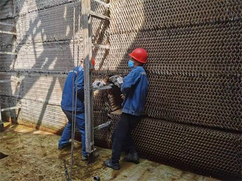 冷卻塔的制作方法(冷卻塔機組的工作原理圖)